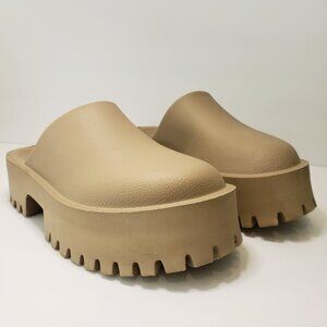 Jeffrey Campbell beige slide-on chunky platform mule, toothy edge sole 8